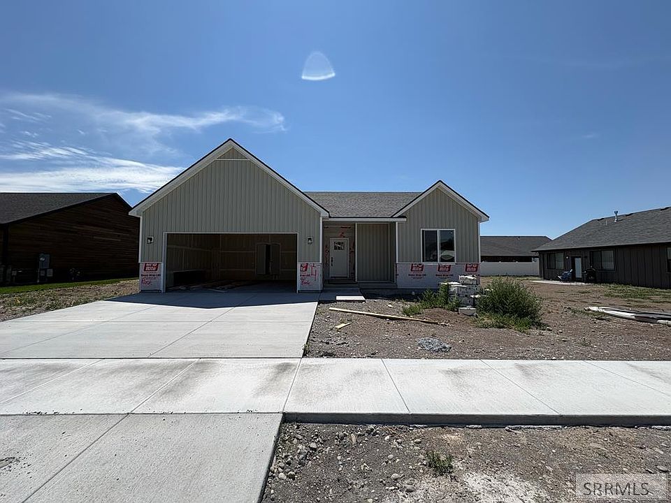 1st image of 314 Poppy St