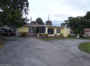 4820 Biscayne Dr, Naples, FL 34112