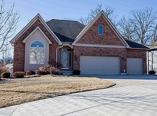 616 Charlemagne Dr, Lake Saint Louis, MO 63367