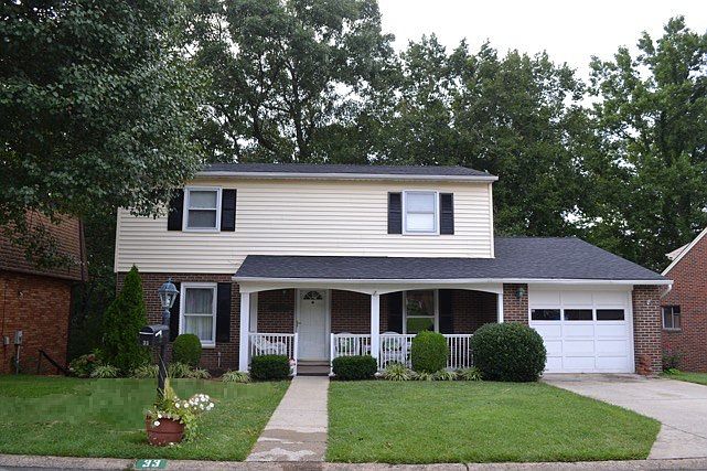 1st image of 33 Parkway Dr