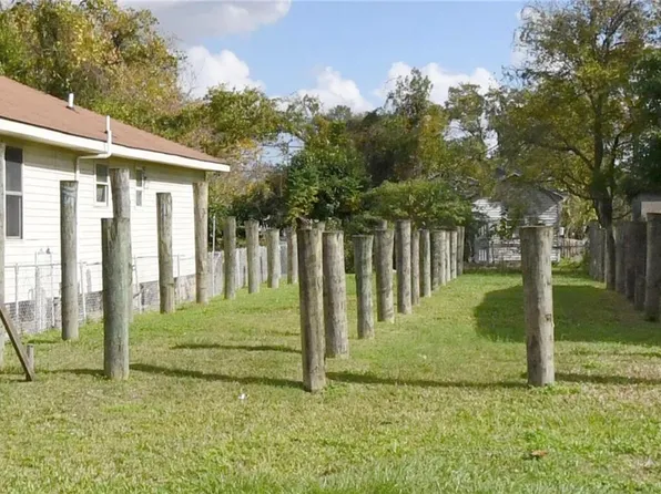 1116 L B Landry Ave, New Orleans, LA 70114