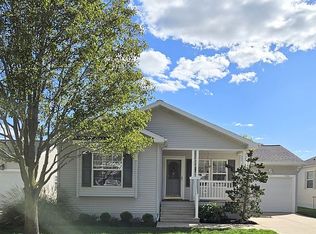 1534 N Teal Waters Dr, Jenison, MI 49428