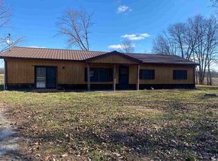 7038 Robin Rd, Du Bois, IL 62831