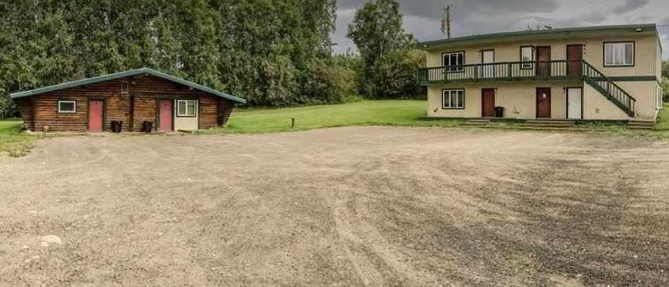 Wonderful 7 plex located at the corner of Steese & Chena Hot Springs Rd right across from Curry's Corner. This is a very quiet and peaceful community that is just minutes from town and Ft. Wainwright or short drive to the backside of N Pole via Chena Hot 