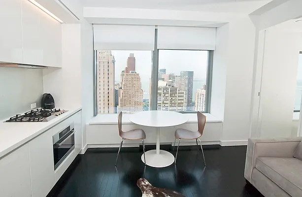 Rented by NOVO | media 65