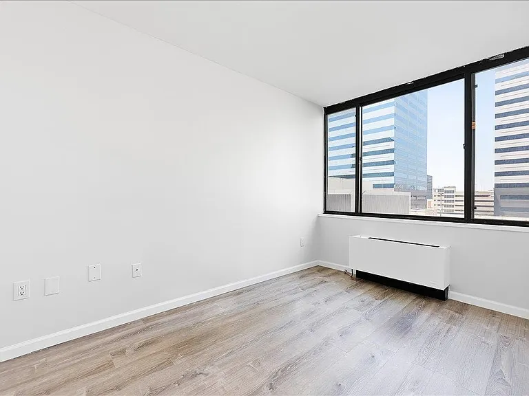 45 River Dr S #609 — Photo 22