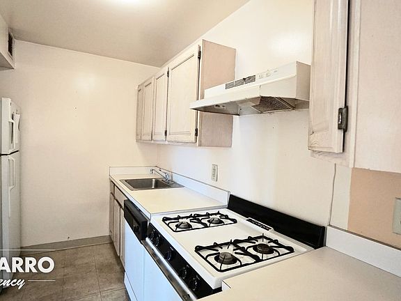 4th image of 1919 Madison Ave APT 609