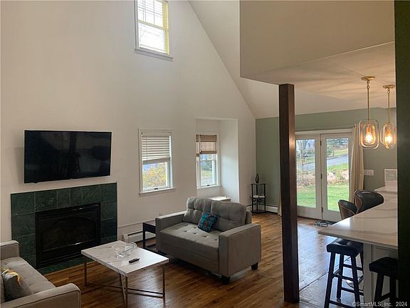 4th image of 9 Beech St