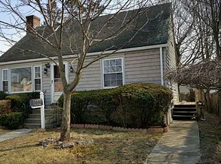 750 Church Ave, Warwick, RI 02889