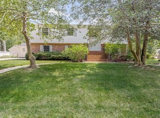 211 Windmere Dr, Colonial Heights, VA 23834
