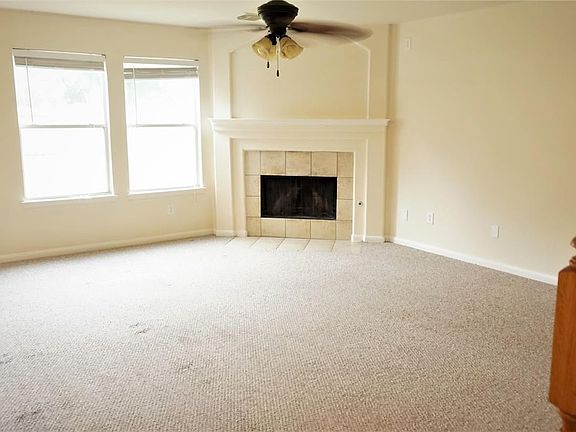 2nd image of 5118 Moss Garden Ln