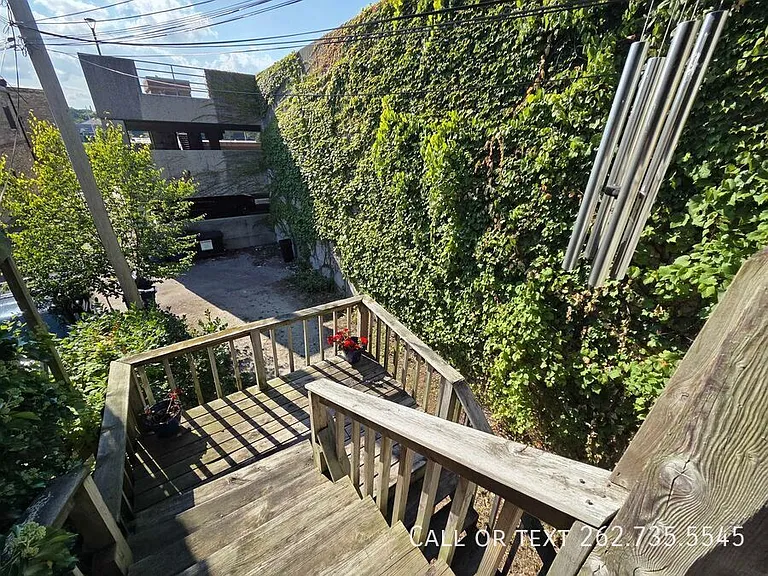 232 Main St #UPPER — Photo 23