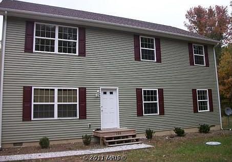 1st image of 202 Adams Ln