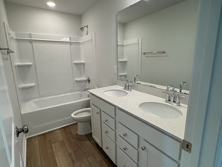 721 Branthurst Dr — Photo 21