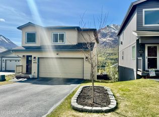 8976 Eagle River Ln, Eagle River, AK 99577