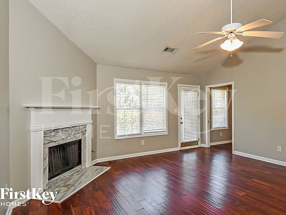 3rd image of 830 James Ridge Dr