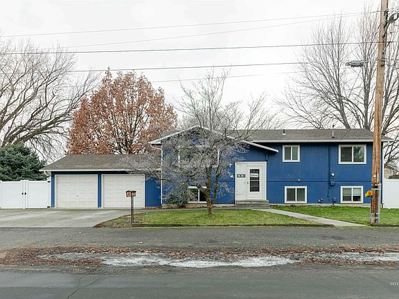 2nd image of 930 Preston Ave