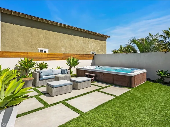 1104 Palm Ln, Redondo Beach, CA 90278