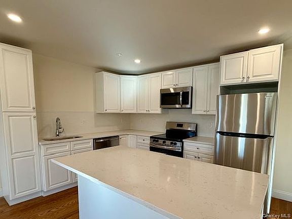 2nd image of 6376 Mill St APT 4