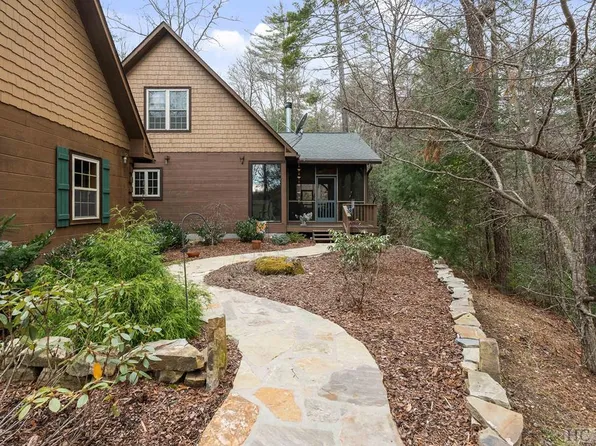 1009 West Christy Trail, Sapphire, NC 28774