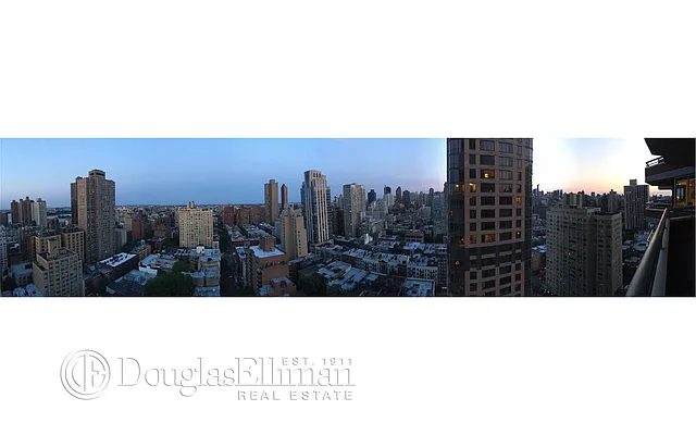 Rented by Douglas Elliman | media 4