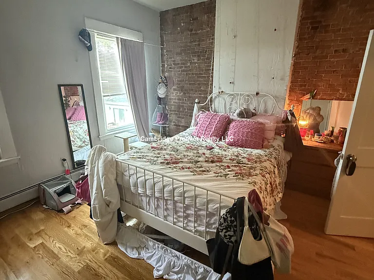 16 Flint St #1 — Photo 11