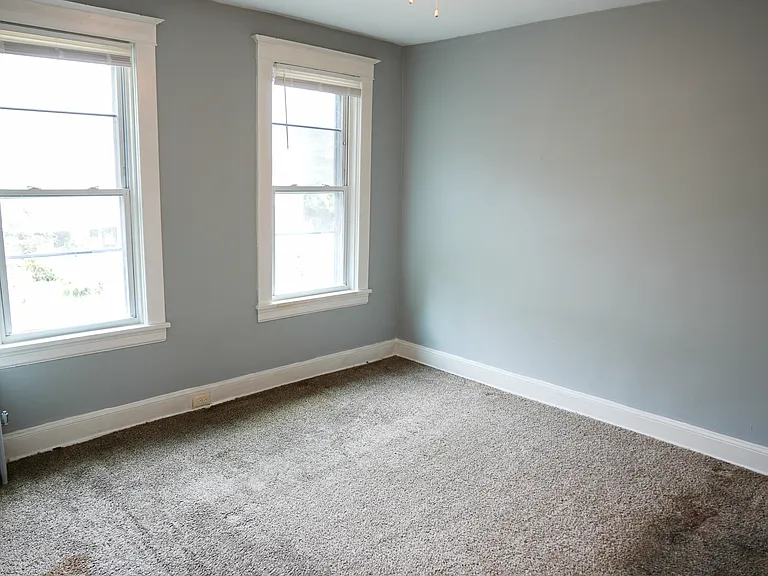 3221 Belmont Ave — Photo 11