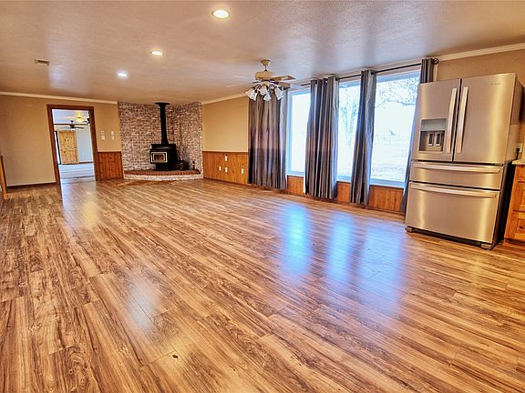 4th image of 584 W Alamo Rd