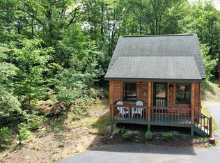 2321 Cabin Cv, Gaylord, MI 49735