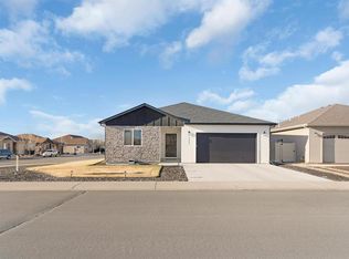 2305 Mountain Pines Dr, Montrose, CO 81401