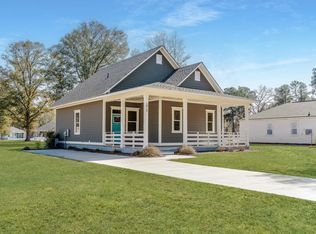 1813 Gordon Rd, Summerton, SC 29148