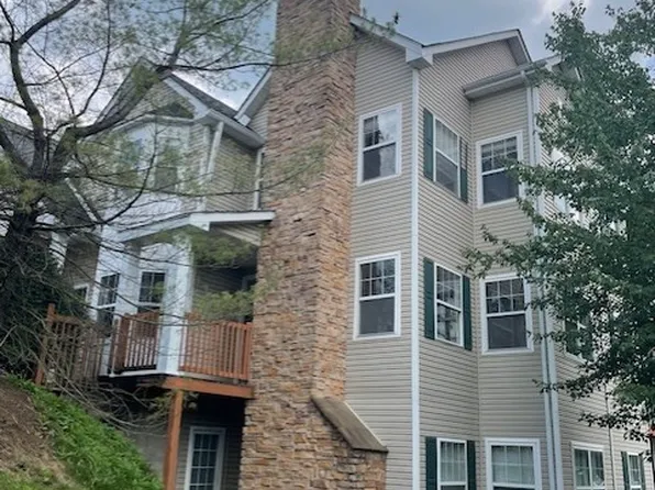 1521 Eagle Pointe Dr, Canonsburg, PA 15317