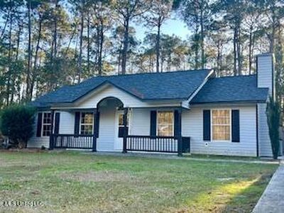 1131 Oak St, Ocean Springs, MS, 39564