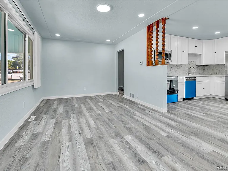 1500 S Wolcott Ct — Photo 3