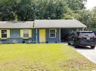 908 Greenbriar Ct, Hinesville, GA 31313