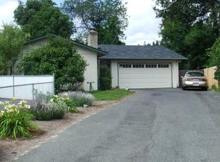 1111 Omaha Dr, Grants Pass, OR 97527