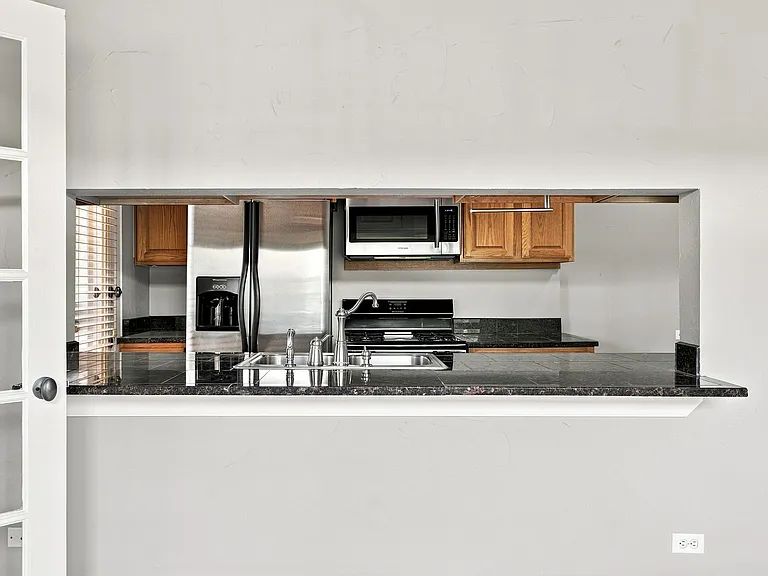 1640 N Downing St #103 — Photo 7