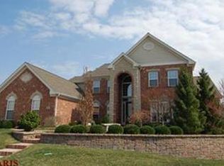 24 Avalon Ct, Dardenne Prairie, MO 63368
