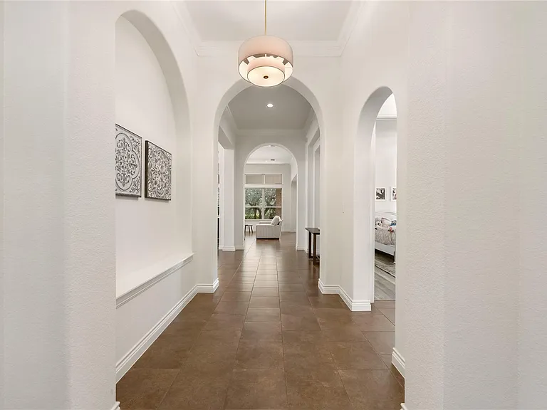 415 Bitterroot Ln — Photo 4