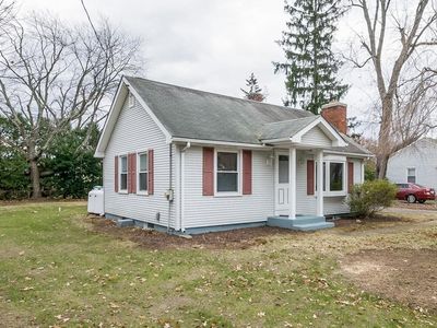 44 Crest St, Ludlow, MA, 01056