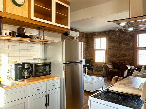 4th image of 26 E McMicken Ave #3