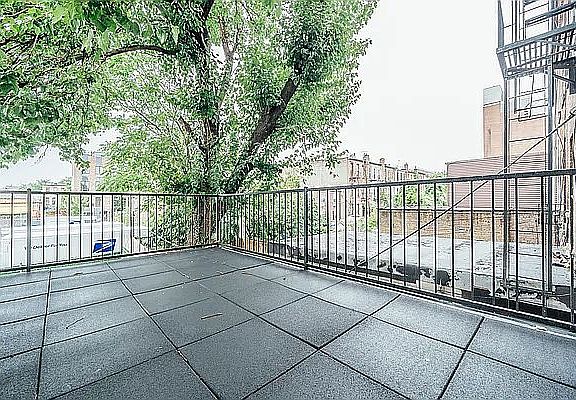2nd image of 13 Palmetto St APT 2