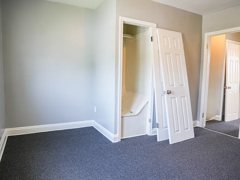 833 E Cold Spring Ln — Photo 12