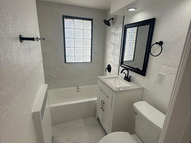 6608 W 54th St — Photo 3