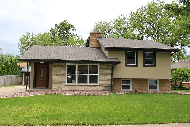 1st image of 9240 S McVicker Ave
