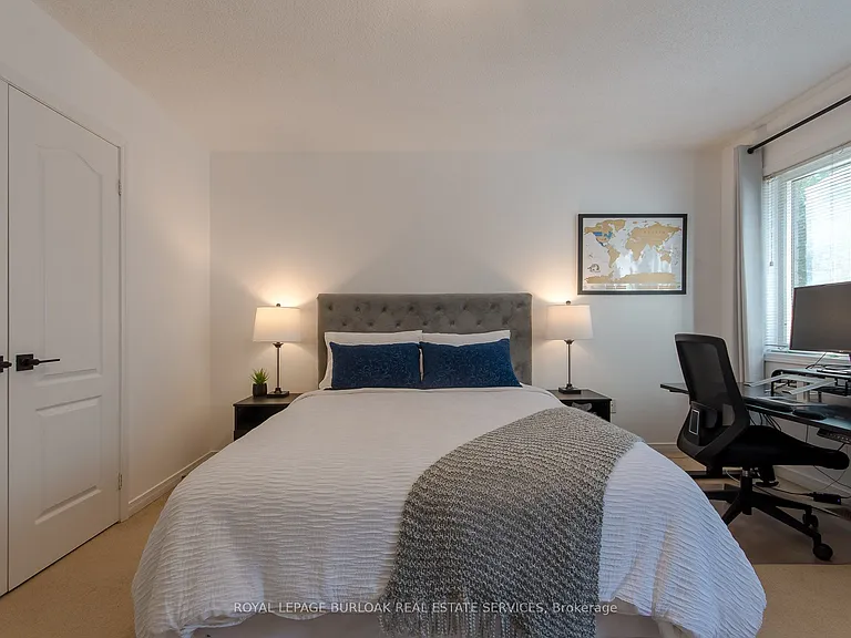 7 Trent Ave — Photo 18