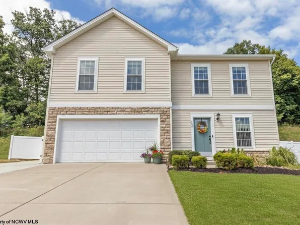 353 Bay St, Morgantown, WV 26508