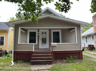 1007 Cleveland St, Lansing, MI 48906