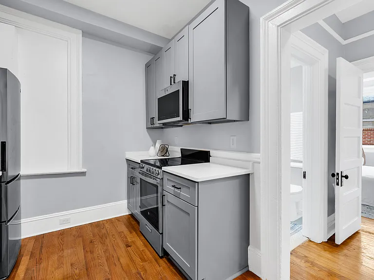 422 S 3rd St #3 — Photo 6