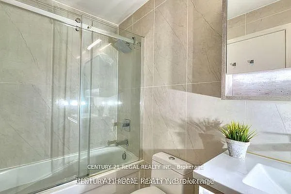 9 Spadina Ave #312 — Photo 13